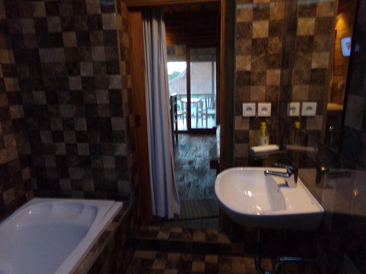 Uluwatu Green Bowl Beach Villas מראה חיצוני תמונה